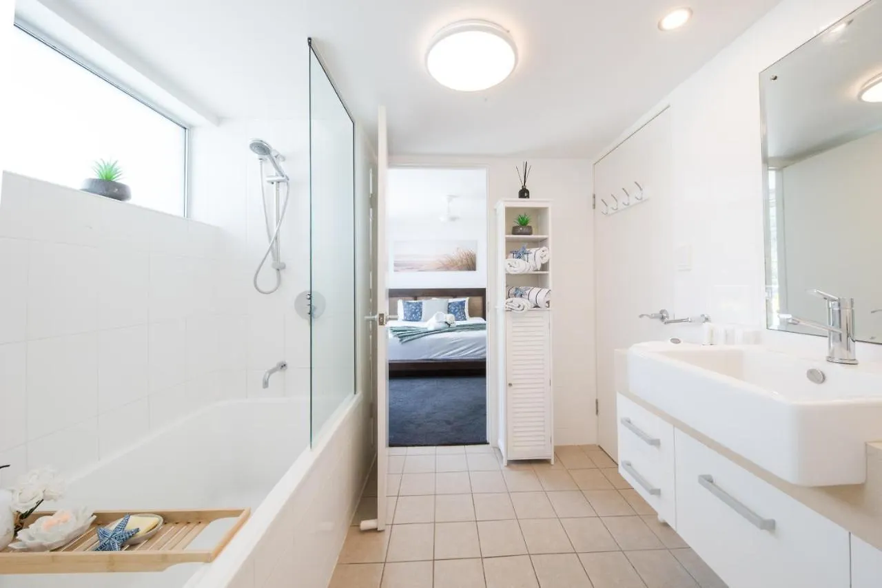 公寓 Ocean Dreams On Airlie 2 Bedroom 埃尔利海滩