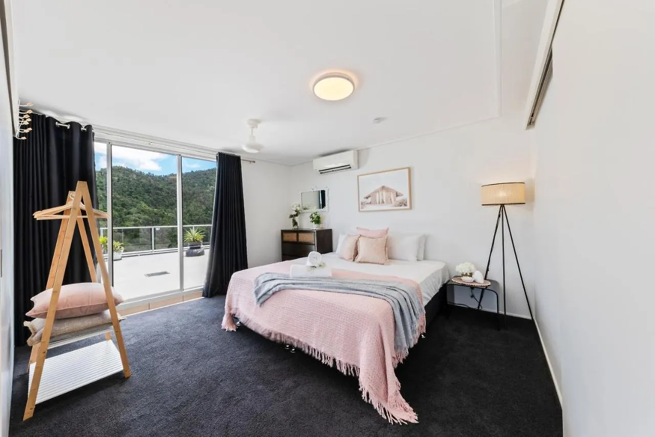 Ocean Dreams On Airlie 2 Bedroom 埃尔利海滩 公寓